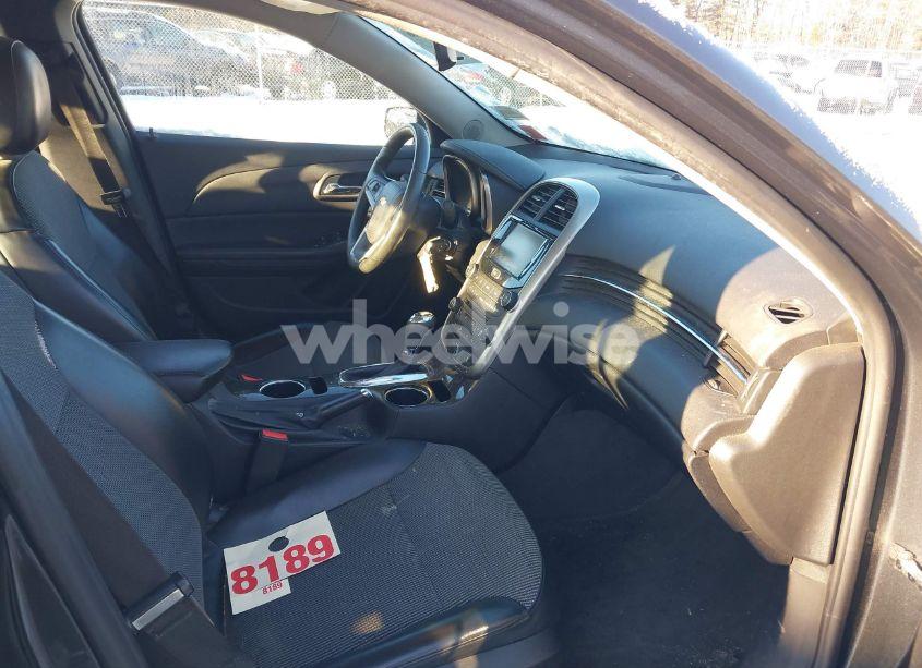 Photo 5 of 2015 Chevrolet Malibu 1LT (VIN 1G11C5SL2FF340796)