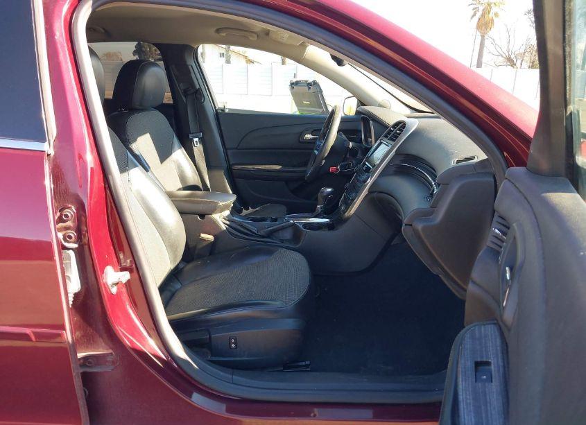 Photo 5 of 2015 Chevrolet Malibu 1LT (VIN 1G11C5SL2FF343455)