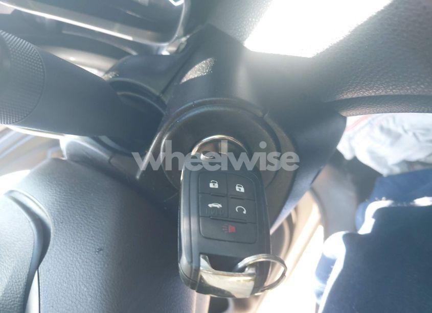 Photo 11 of 2015 Chevrolet Malibu 1LT (VIN 1G11C5SL2FF351006)