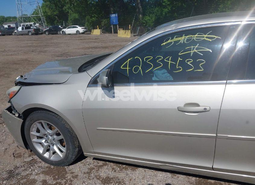 Photo 14 of 2015 Chevrolet Malibu 1LT (VIN 1G11C5SL2FF351006)