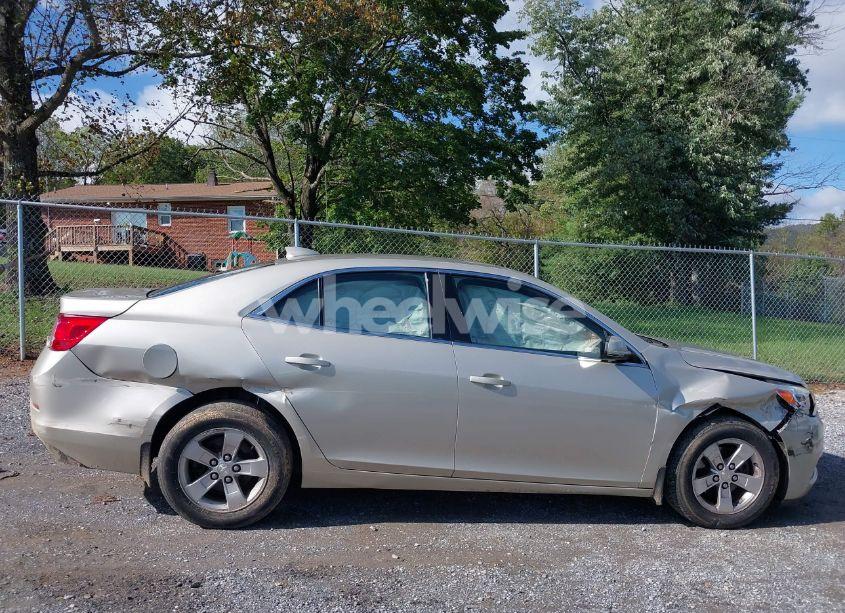 Photo 14 of 2015 Chevrolet Malibu 1LT (VIN 1G11C5SL2FF353810)