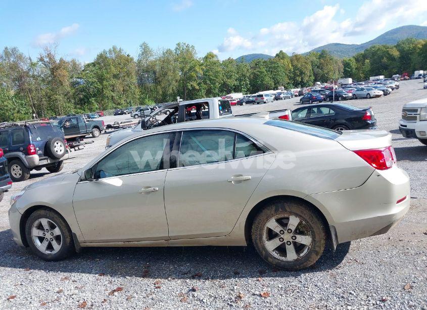 Photo 15 of 2015 Chevrolet Malibu 1LT (VIN 1G11C5SL2FF353810)