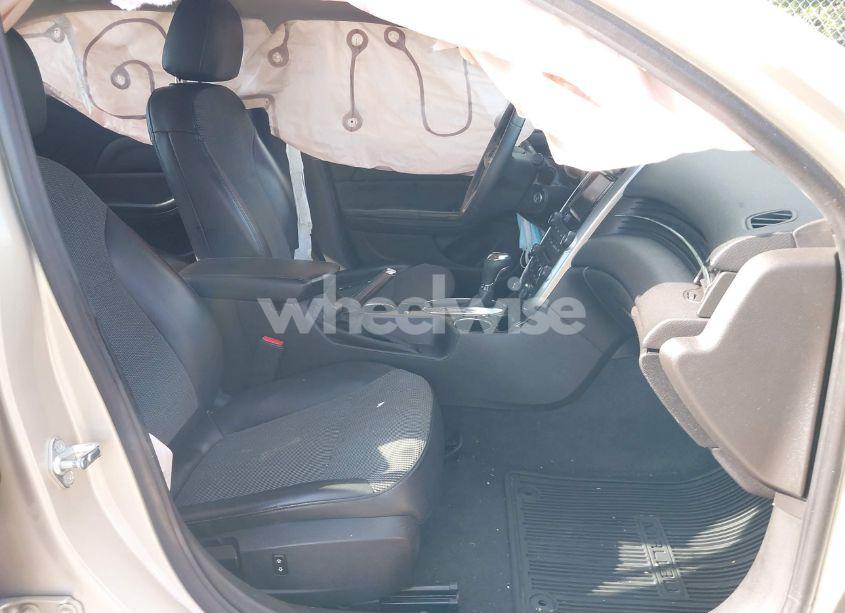Photo 5 of 2015 Chevrolet Malibu 1LT (VIN 1G11C5SL2FF353810)