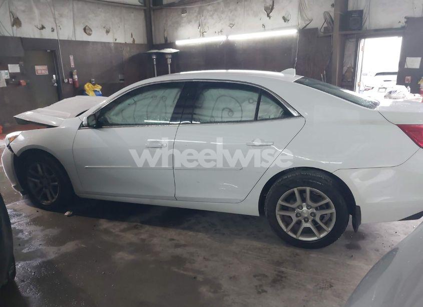 Photo 13 of 2014 Chevrolet Malibu 1LT (VIN 1G11C5SL3EF123644)