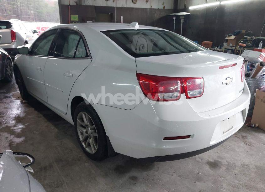 Photo 3 of 2014 Chevrolet Malibu 1LT (VIN 1G11C5SL3EF123644)