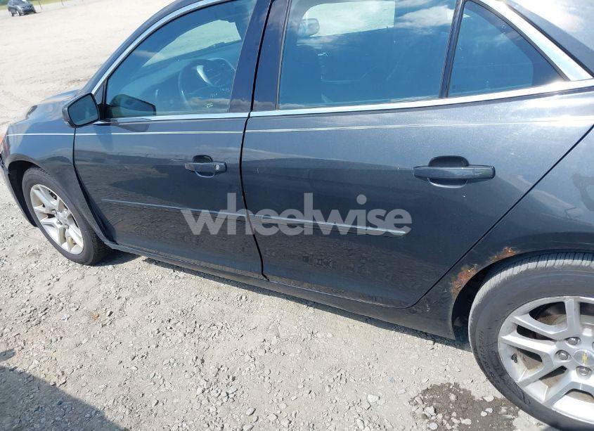 Photo 6 of 2014 Chevrolet Malibu 1LT (VIN 1G11C5SL3EF125703)