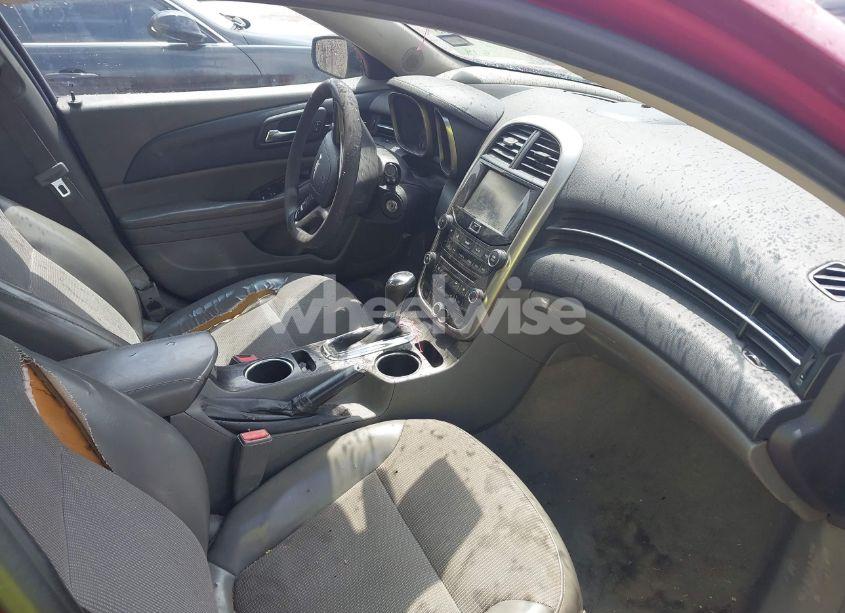 Photo 5 of 2014 Chevrolet Malibu 1LT (VIN 1G11C5SL3EF167689)