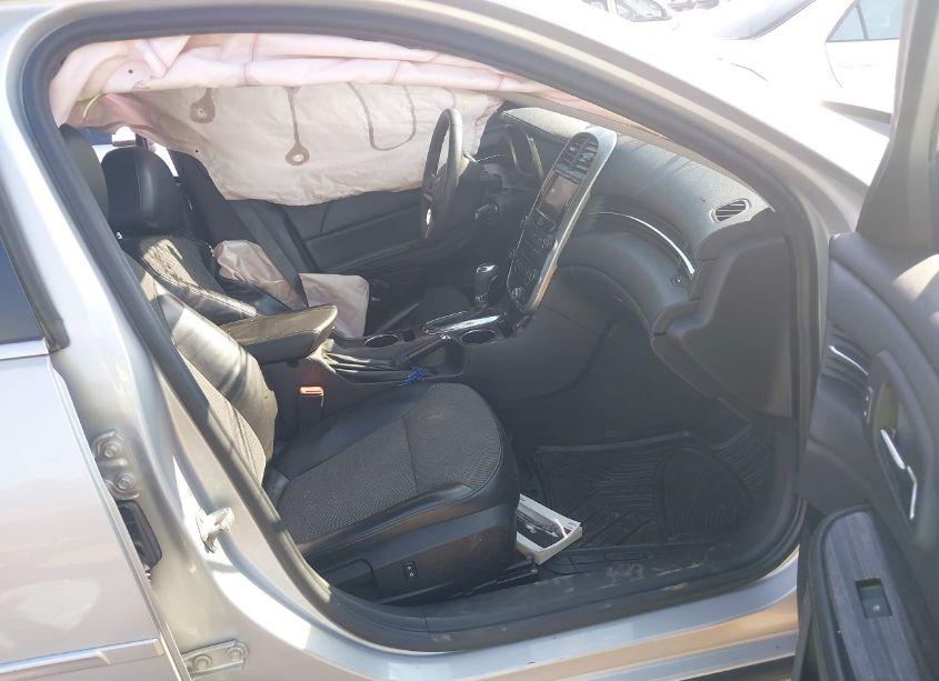 Photo 5 of 2014 Chevrolet Malibu 1LT (VIN 1G11C5SL3EF198618)
