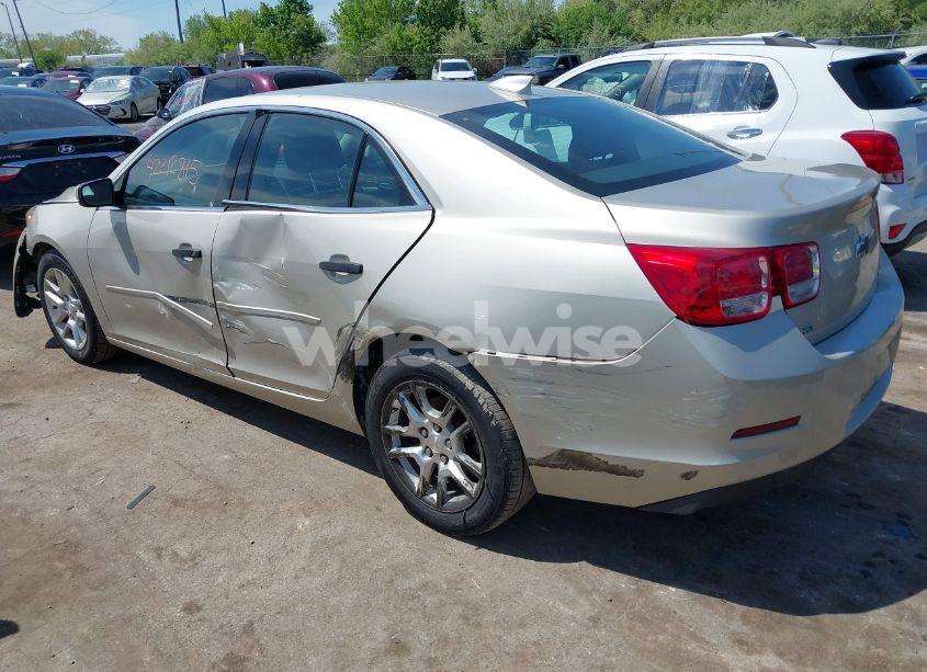 Photo 3 of 2015 Chevrolet Malibu 1LT (VIN 1G11C5SL3FF112371)