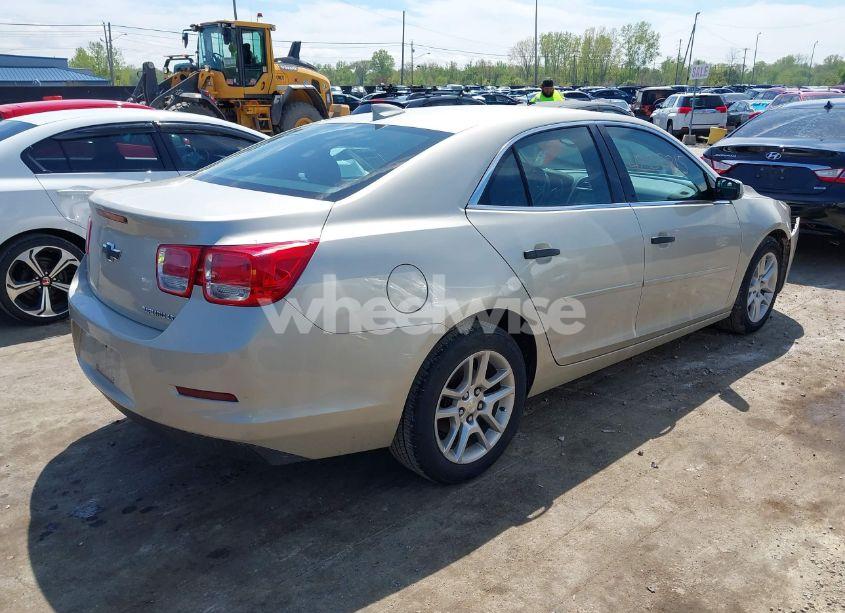 Photo 4 of 2015 Chevrolet Malibu 1LT (VIN 1G11C5SL3FF112371)