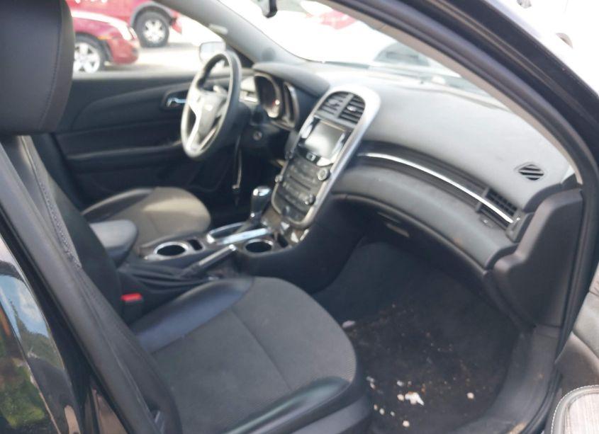 Photo 5 of 2015 Chevrolet Malibu 1LT (VIN 1G11C5SL3FF116064)