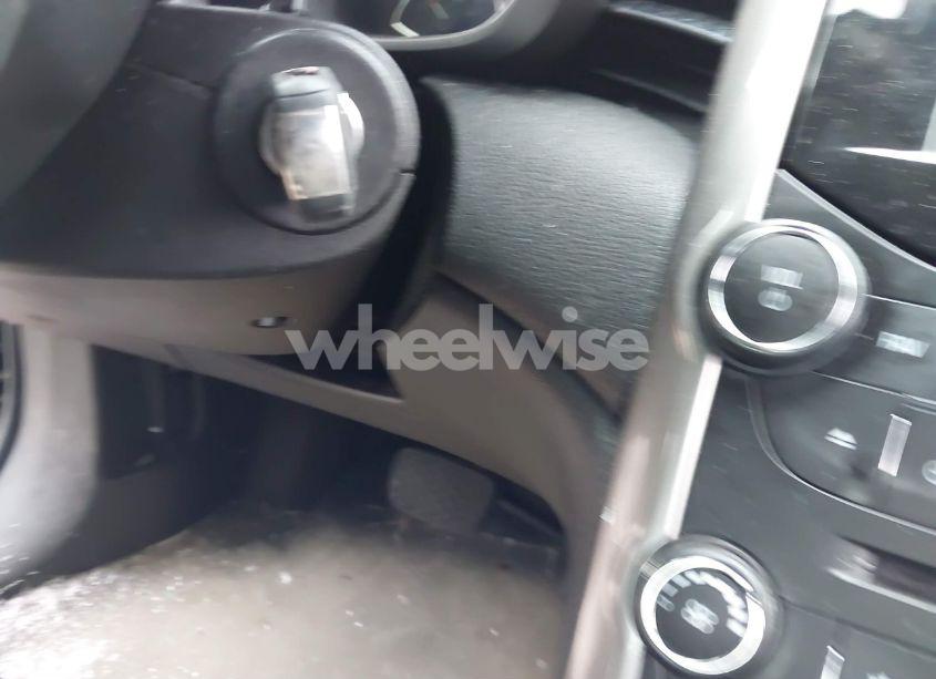 Photo 11 of 2015 Chevrolet Malibu 1LT (VIN 1G11C5SL3FF137870)