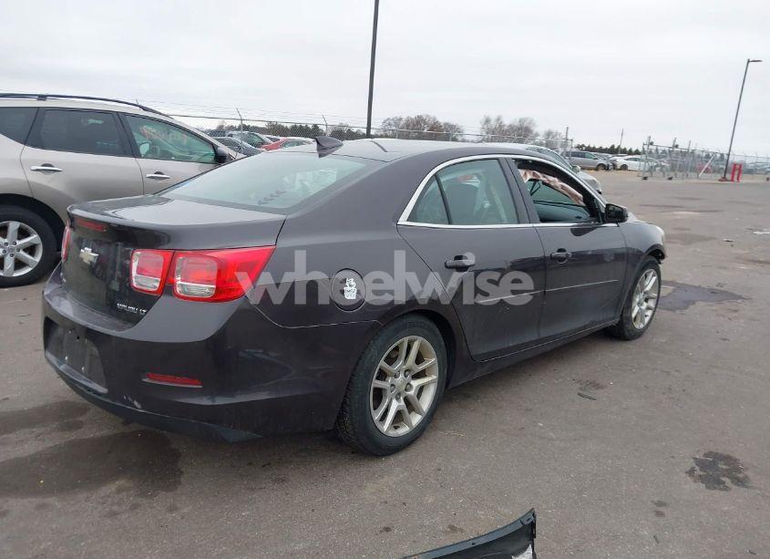 Photo 4 of 2015 Chevrolet Malibu 1LT (VIN 1G11C5SL3FF137870)