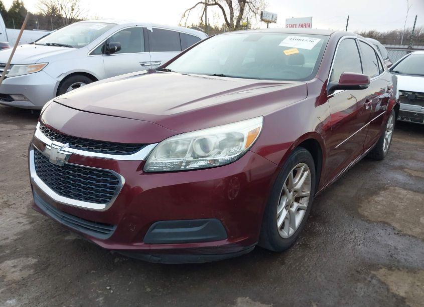 Photo 2 of 2015 Chevrolet Malibu 1LT (VIN 1G11C5SL3FF139523)