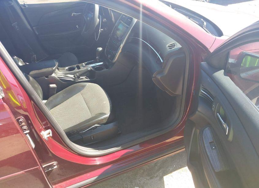 Photo 5 of 2015 Chevrolet Malibu 1LT (VIN 1G11C5SL3FF147489)