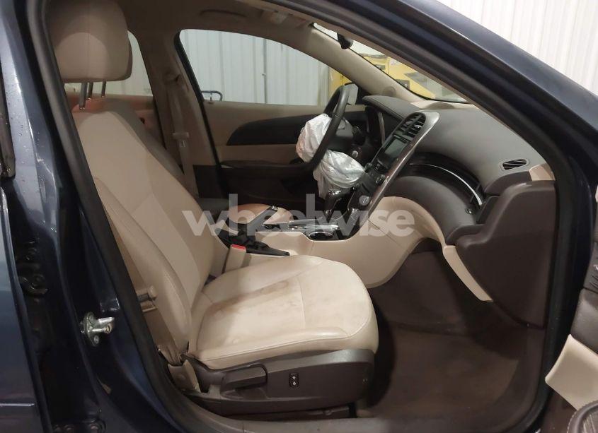 Photo 5 of 2015 Chevrolet Malibu 1LT (VIN 1G11C5SL3FF161196)