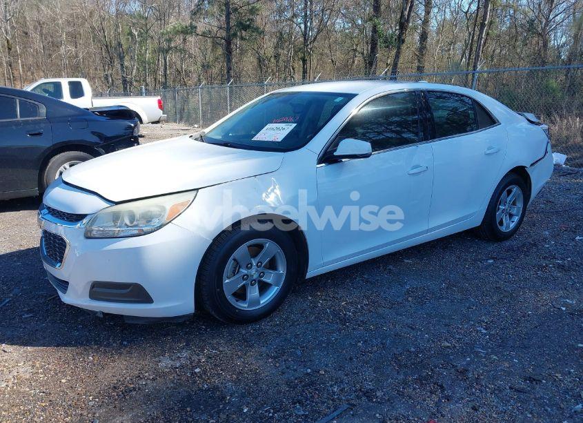 Photo 2 of 2015 Chevrolet Malibu 1LT (VIN 1G11C5SL3FF168875)