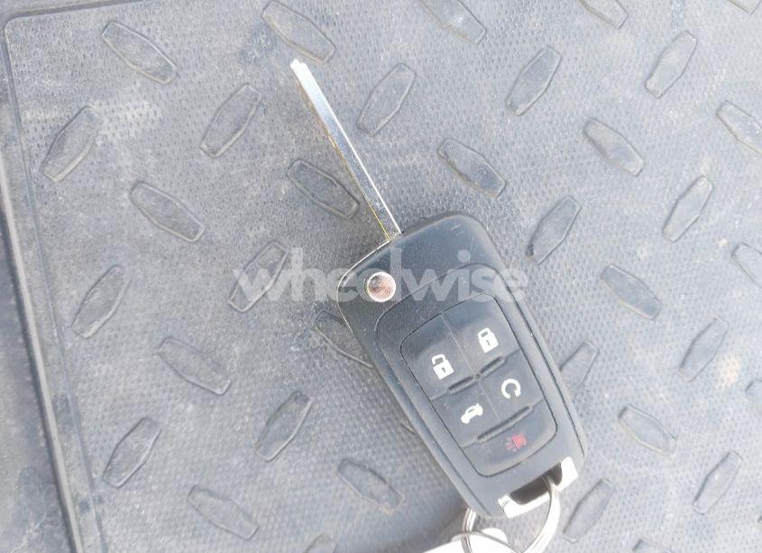 Photo 11 of 2015 Chevrolet Malibu 1LT (VIN 1G11C5SL3FF175177)