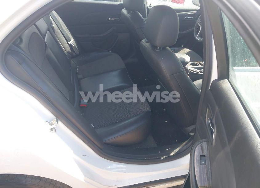 Photo 8 of 2015 Chevrolet Malibu 1LT (VIN 1G11C5SL3FF175177)
