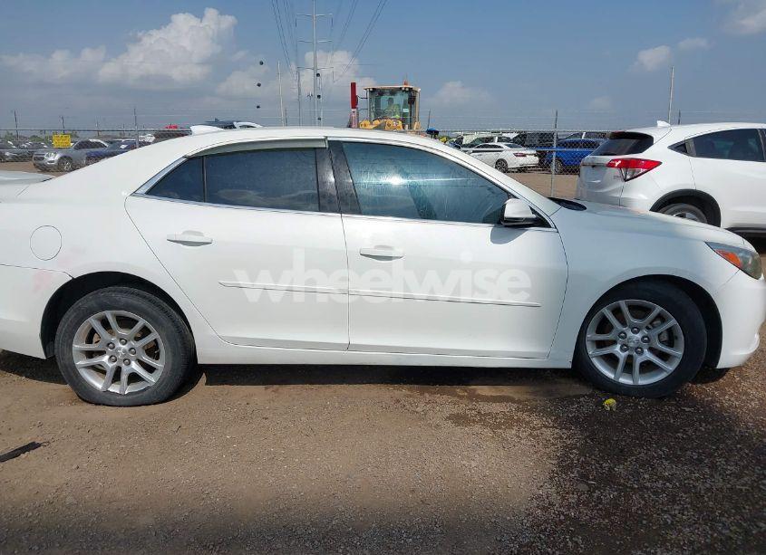 Photo 13 of 2015 Chevrolet Malibu 1LT (VIN 1G11C5SL3FF180010)
