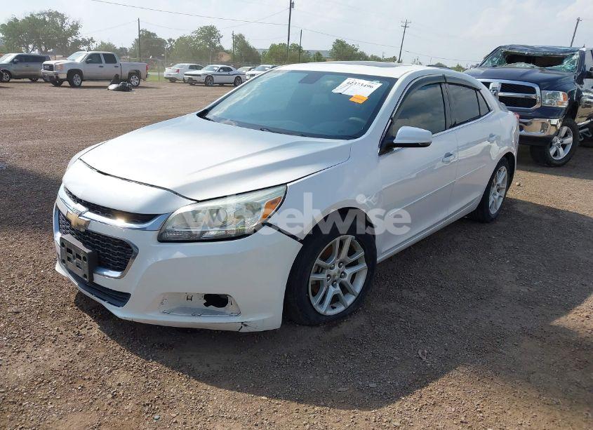 Photo 2 of 2015 Chevrolet Malibu 1LT (VIN 1G11C5SL3FF180010)
