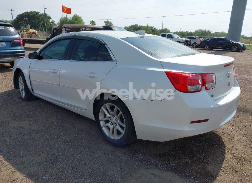 Photo 3 of 2015 Chevrolet Malibu 1LT (VIN 1G11C5SL3FF180010)