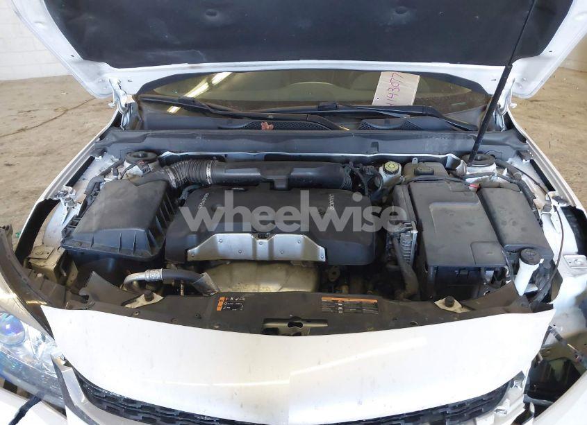 Photo 10 of 2015 Chevrolet Malibu 1LT (VIN 1G11C5SL3FF222837)