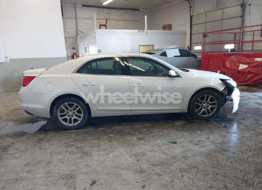 Photo 13 of 2015 Chevrolet Malibu 1LT (VIN 1G11C5SL3FF222837)