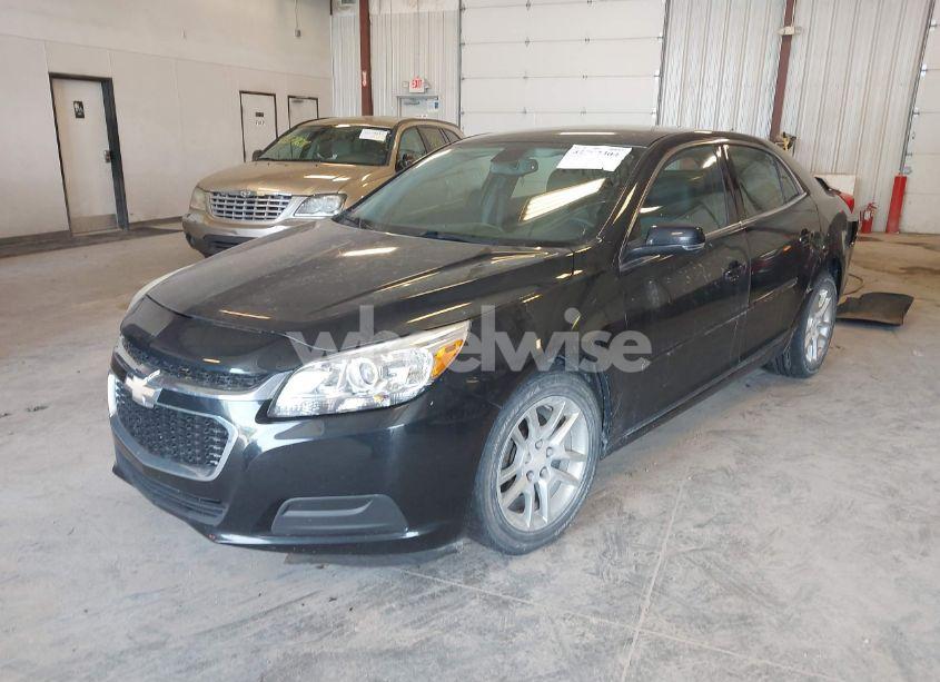 Photo 2 of 2015 Chevrolet Malibu 1LT (VIN 1G11C5SL3FF274453)