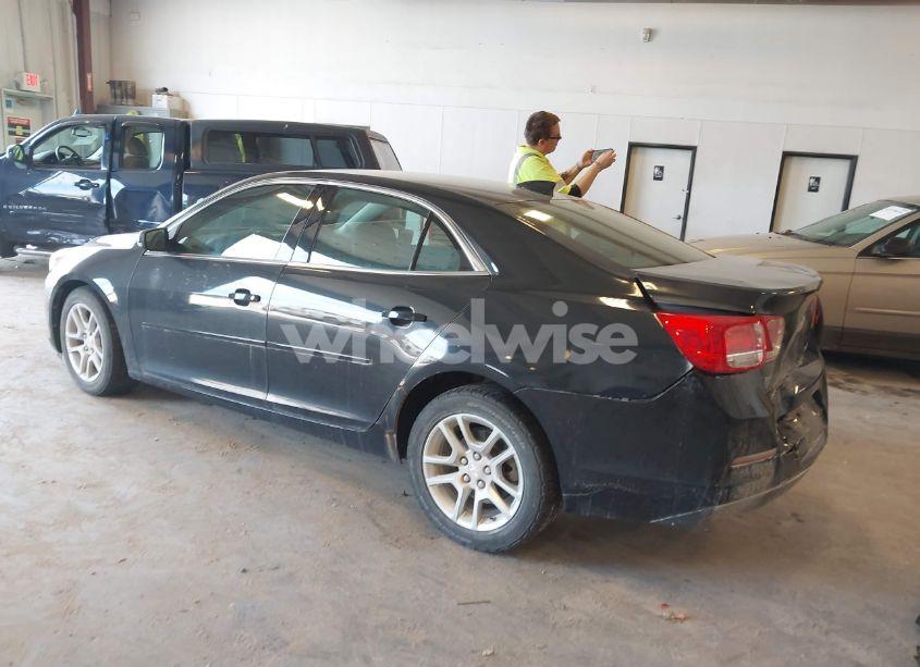 Photo 3 of 2015 Chevrolet Malibu 1LT (VIN 1G11C5SL3FF274453)