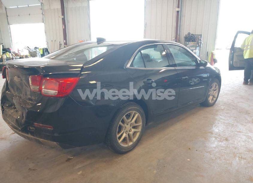 Photo 4 of 2015 Chevrolet Malibu 1LT (VIN 1G11C5SL3FF274453)