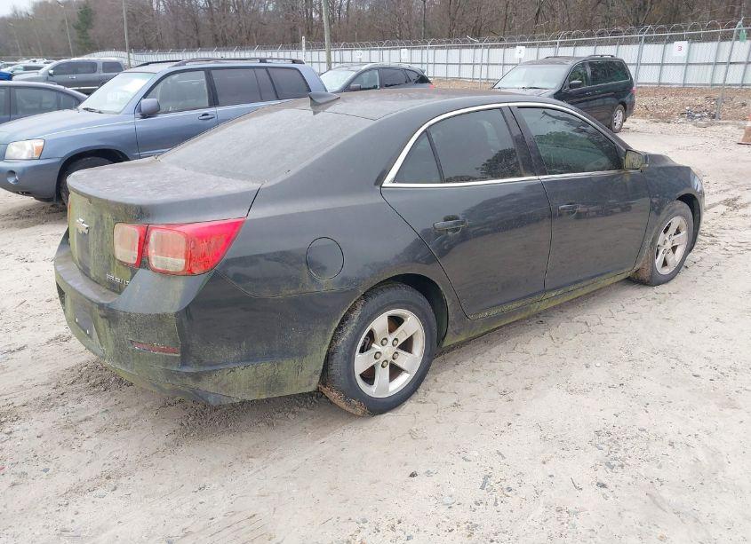 Photo 4 of 2015 Chevrolet Malibu 1LT (VIN 1G11C5SL3FF276140)
