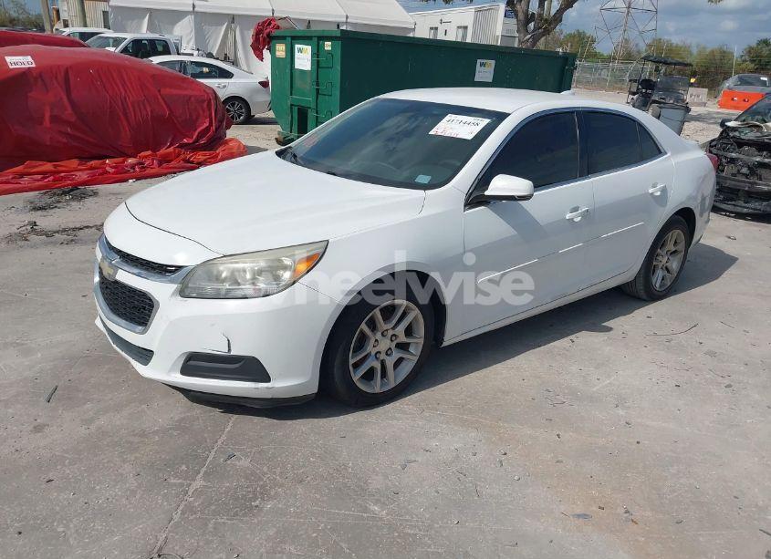 Photo 2 of 2015 Chevrolet Malibu 1LT (VIN 1G11C5SL3FF289311)