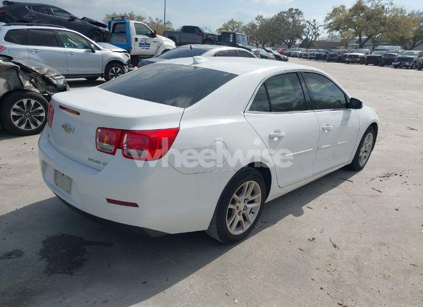 Photo 4 of 2015 Chevrolet Malibu 1LT (VIN 1G11C5SL3FF289311)