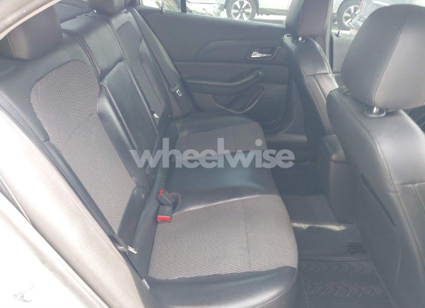 Photo 8 of 2015 Chevrolet Malibu 1LT (VIN 1G11C5SL3FF289311)