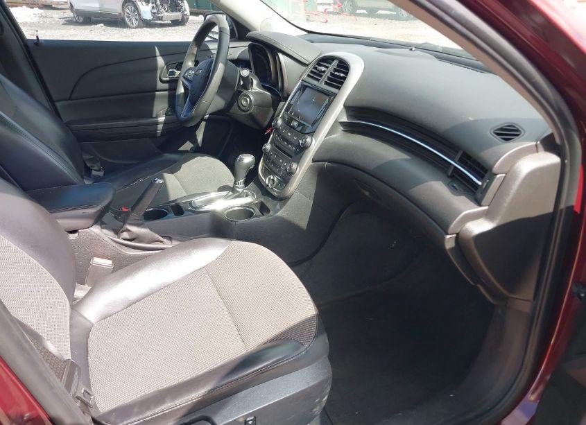 Photo 5 of 2015 Chevrolet Malibu 1LT (VIN 1G11C5SL3FF348518)