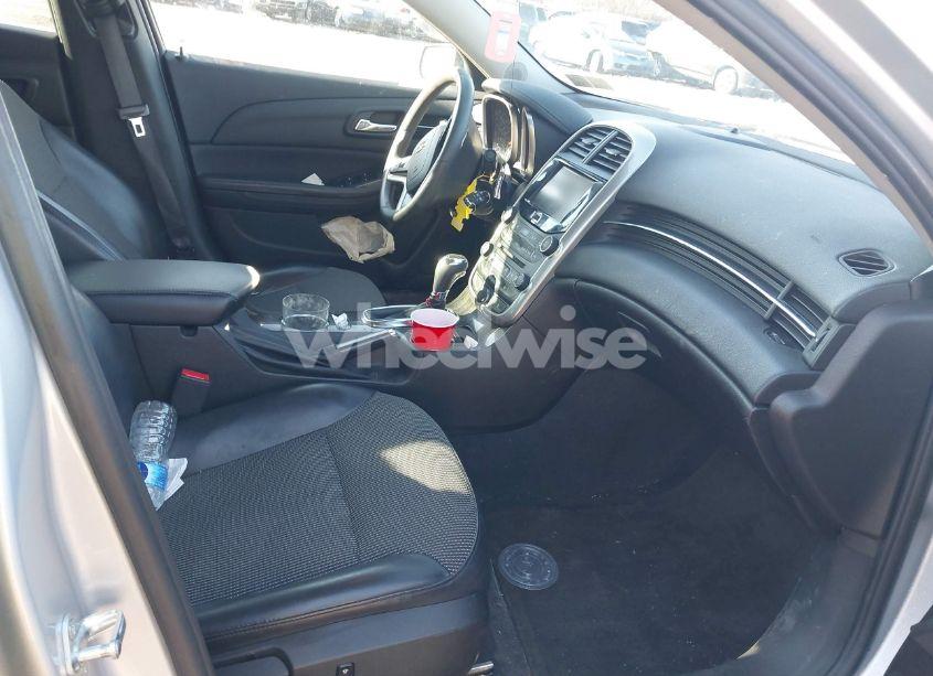 Photo 5 of 2015 Chevrolet Malibu 1LT (VIN 1G11C5SL3FF354450)