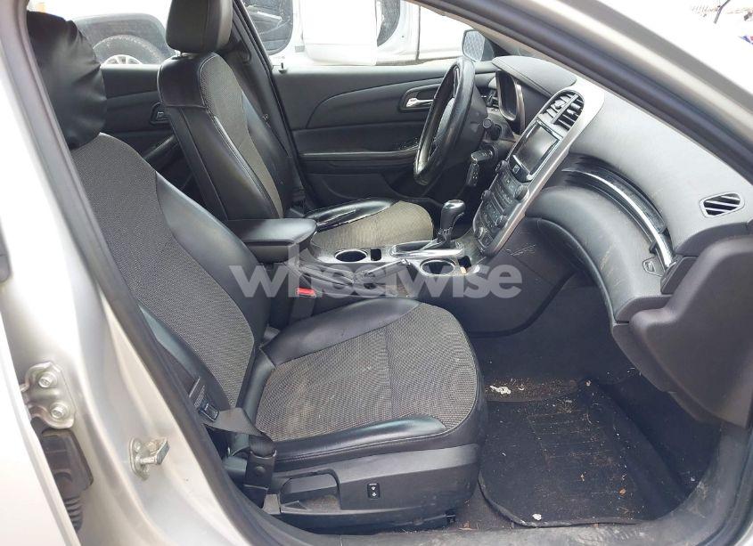 Photo 5 of 2015 Chevrolet Malibu 1LT (VIN 1G11C5SL3FU127044)
