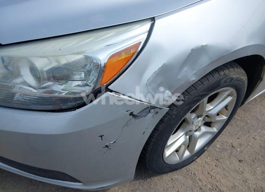 Photo 6 of 2015 Chevrolet Malibu 1LT (VIN 1G11C5SL3FU127044)