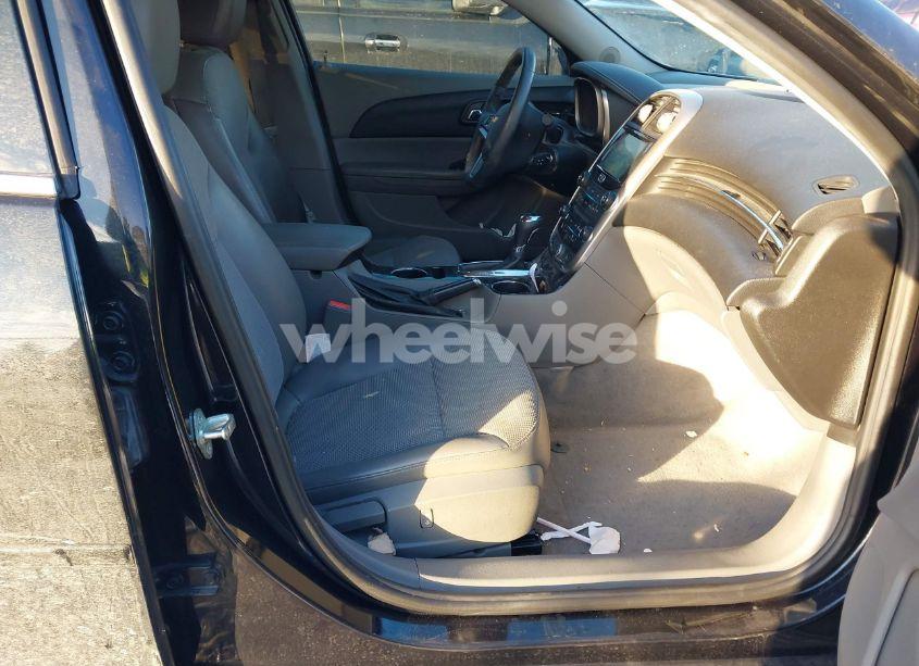 Photo 5 of 2014 Chevrolet Malibu 1LT (VIN 1G11C5SL4EF262388)
