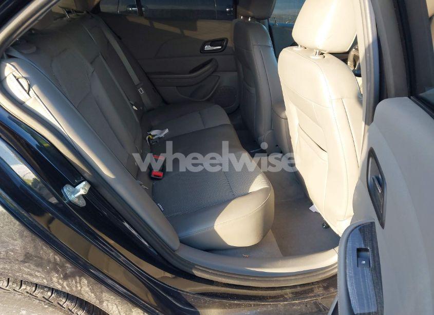 Photo 8 of 2014 Chevrolet Malibu 1LT (VIN 1G11C5SL4EF262388)
