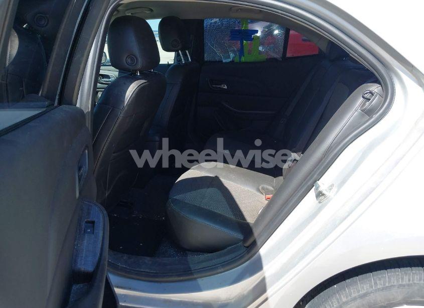Photo 8 of 2014 Chevrolet Malibu 1LT (VIN 1G11C5SL4EF296430)