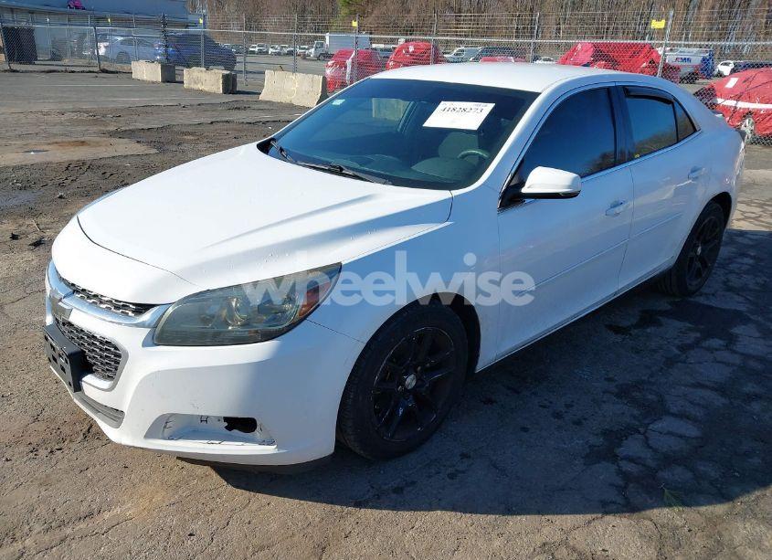 Photo 2 of 2014 Chevrolet Malibu 1LT (VIN 1G11C5SL4EF300489)