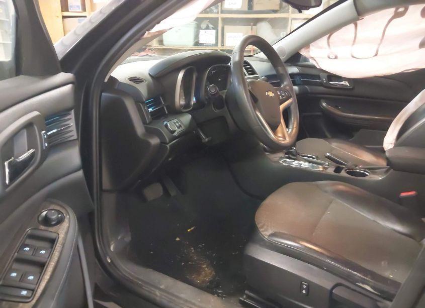 Photo 5 of 2015 Chevrolet Malibu 1LT (VIN 1G11C5SL4FF101394)