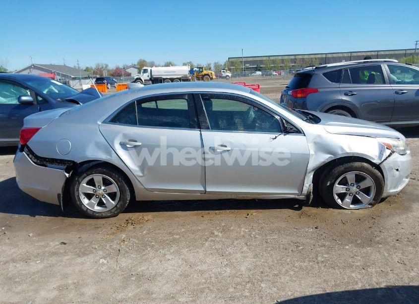 Photo 13 of 2015 Chevrolet Malibu 1LT (VIN 1G11C5SL4FF110306)