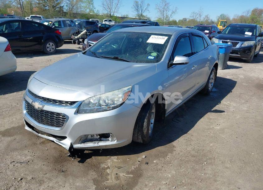 Photo 2 of 2015 Chevrolet Malibu 1LT (VIN 1G11C5SL4FF110306)