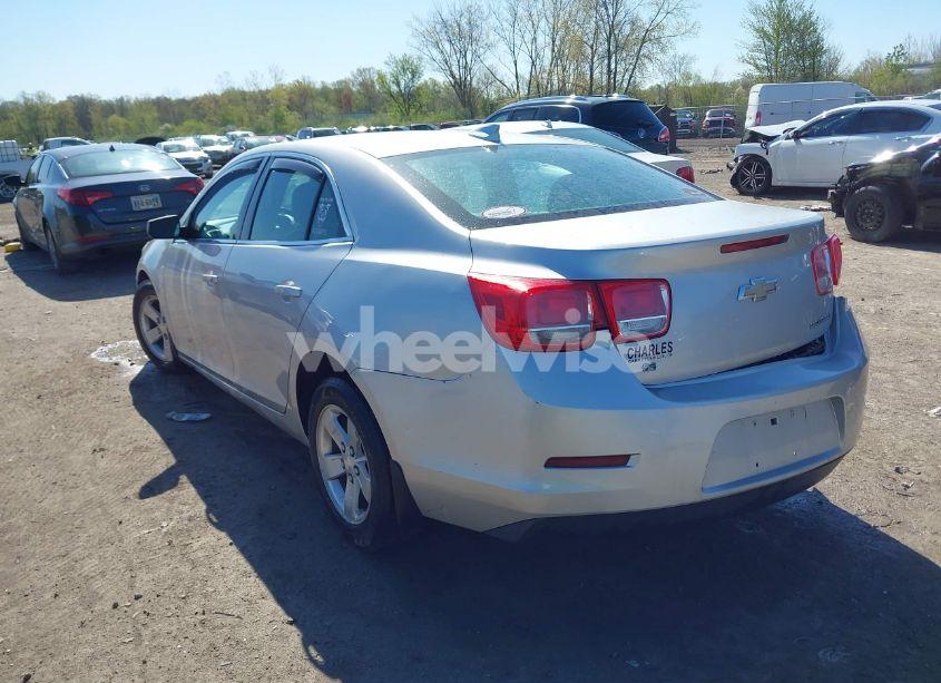 Photo 3 of 2015 Chevrolet Malibu 1LT (VIN 1G11C5SL4FF110306)
