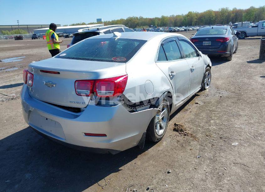 Photo 4 of 2015 Chevrolet Malibu 1LT (VIN 1G11C5SL4FF110306)