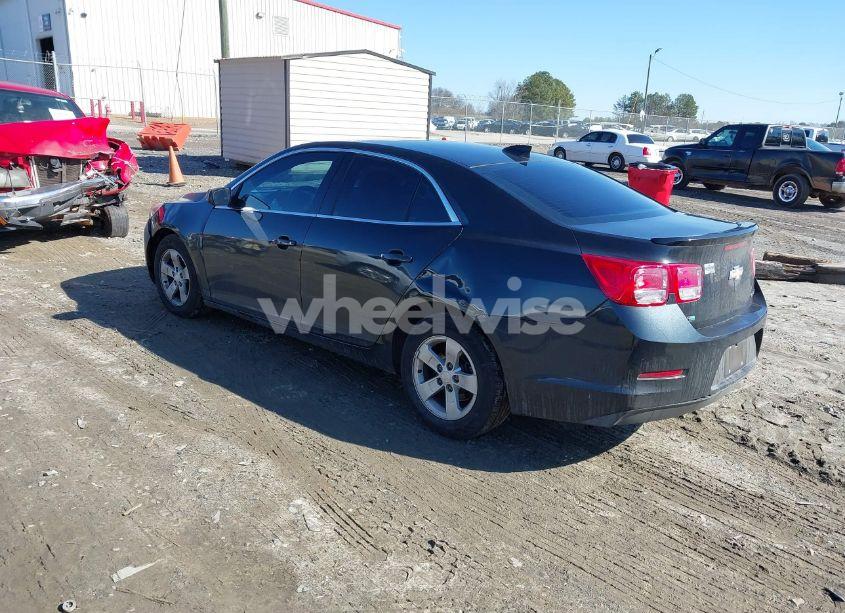 Photo 3 of 2015 Chevrolet Malibu 1LT (VIN 1G11C5SL4FF181733)