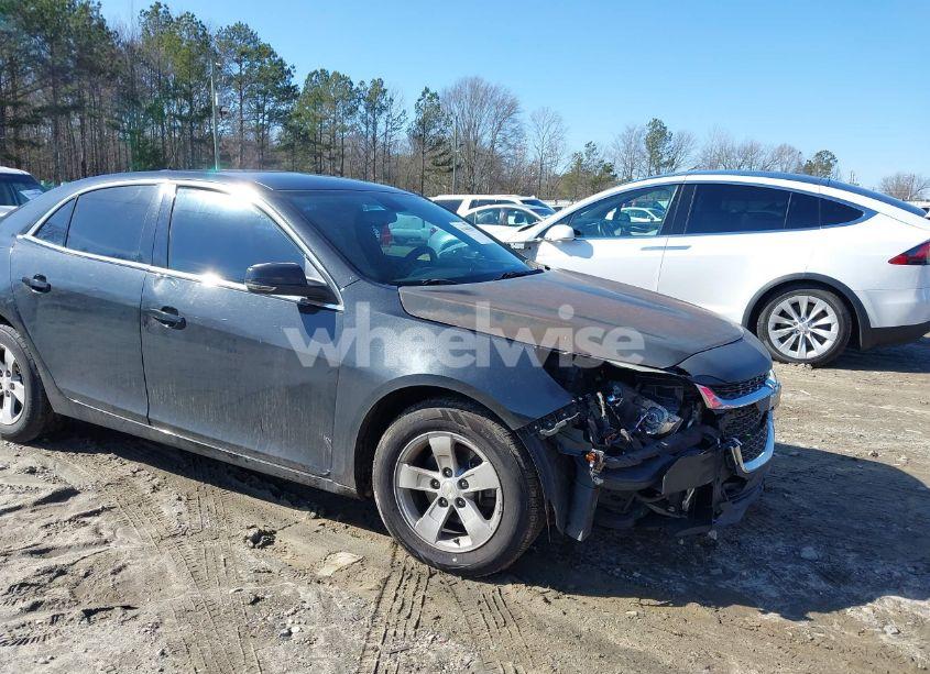 Photo 6 of 2015 Chevrolet Malibu 1LT (VIN 1G11C5SL4FF181733)
